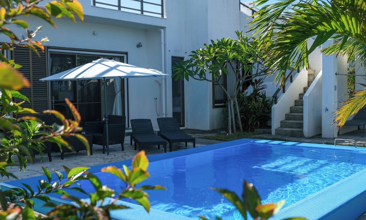 Kabira House | Relaxing trip for adults | Washerdryer kitchen /Ishigaki Okinawa