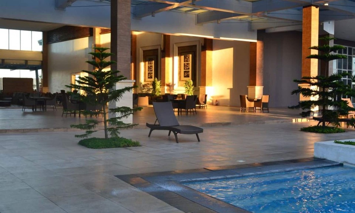 Tagaytay Hotel | Relaxing Wind