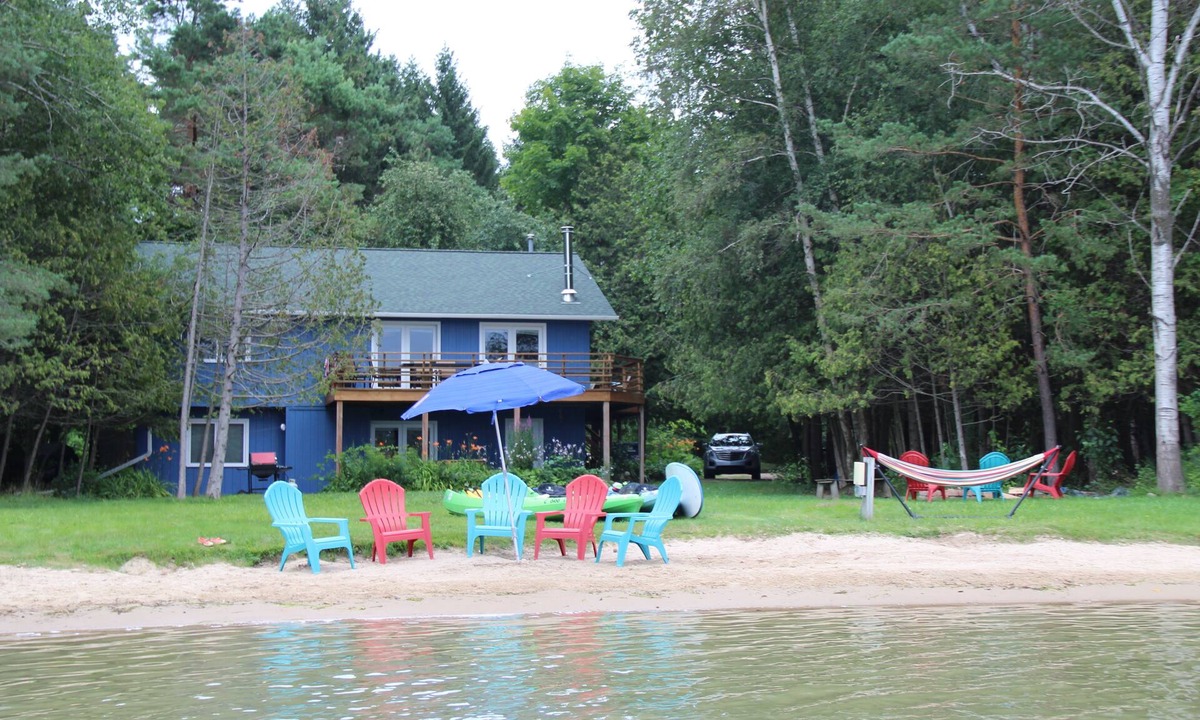 Central Lake House | Relaxing Year-Round Lakefront Retreat! Ideal Winter Getaway!