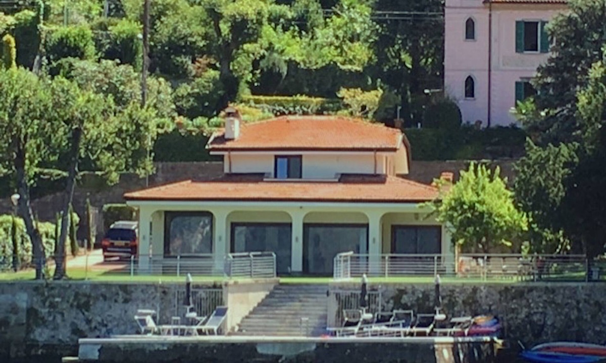 Bellano Villa | Remarkable 4-Bed Villa in Bellano