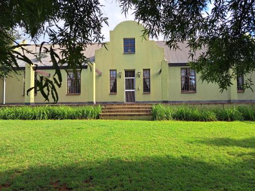 Madibeng Cabin | Remhoogte Mountain Lodge