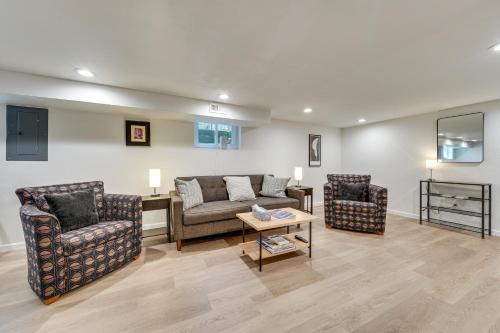 Maple Leaf Apartment | Remodeled Maple Leaf Basement Apt! 7 Mi to Seattle