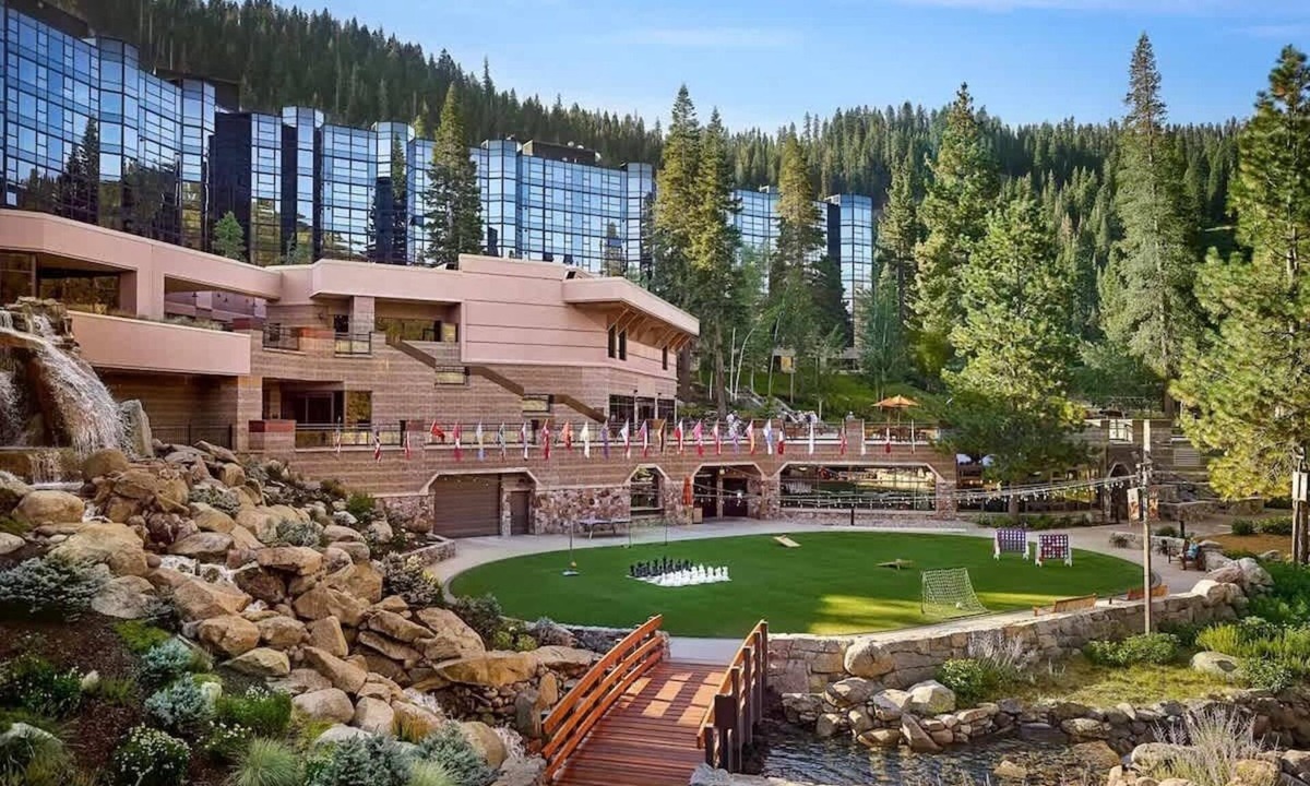 Olympic Valley Hotel | Remodeled Second Floor Valley View suite