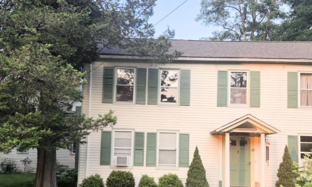 Sheffield Apartment | Remodeled Unit #1, 7 min to Great Barrington, 12 min to Ski Resorts & Trails