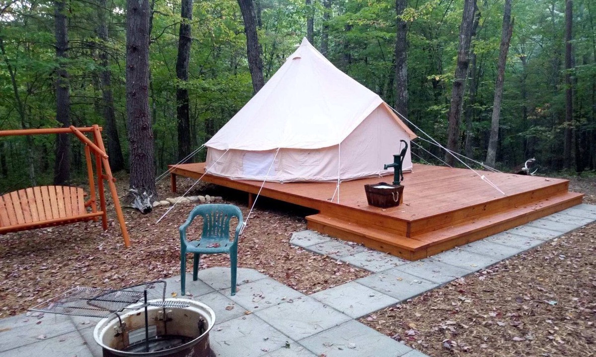 Singers Glen Cabin | Remote Equipped Bell Tent Surrounded by Nature with Great Hiking Trails in Virginia