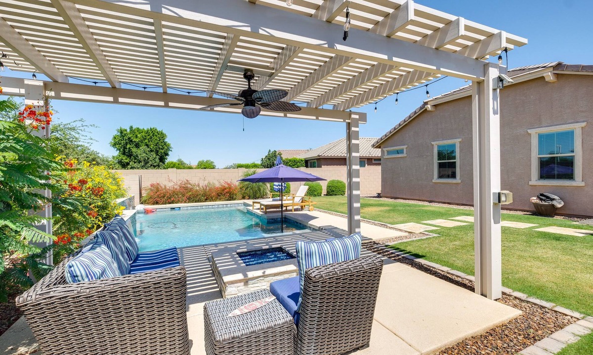 Chandler House | Remote Workers Welcome: Chandler Home w/Fire Pit