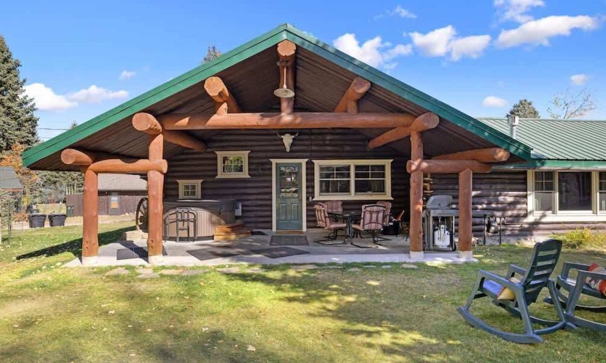 Red Lodge Cabin | Rendezvous Lodge