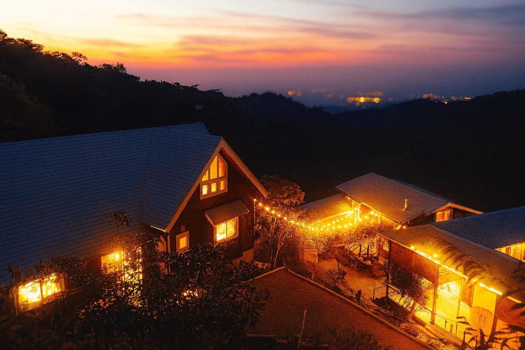 Nada Ward Villa | RENEST