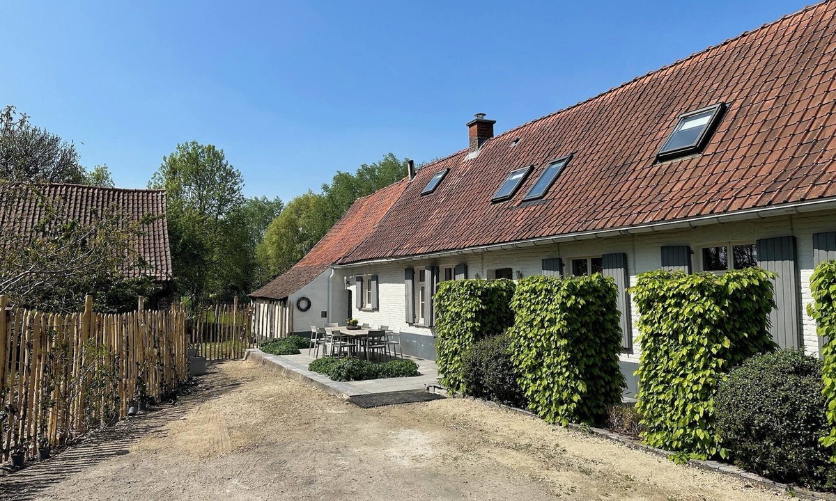 Oudenaarde House | Renovated, charming farmhouse in the heart of the Flemish Ardennes.