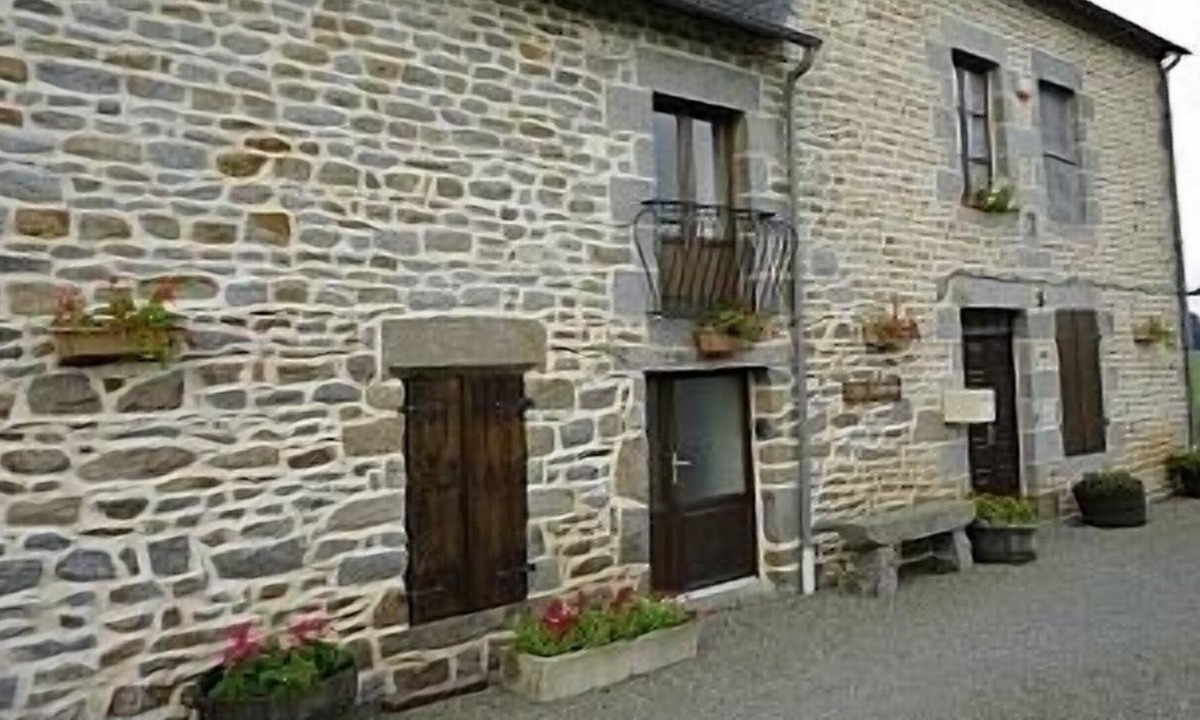 La Fontenelle House | Renovated Country House in Peaceful Rural Location with large garden