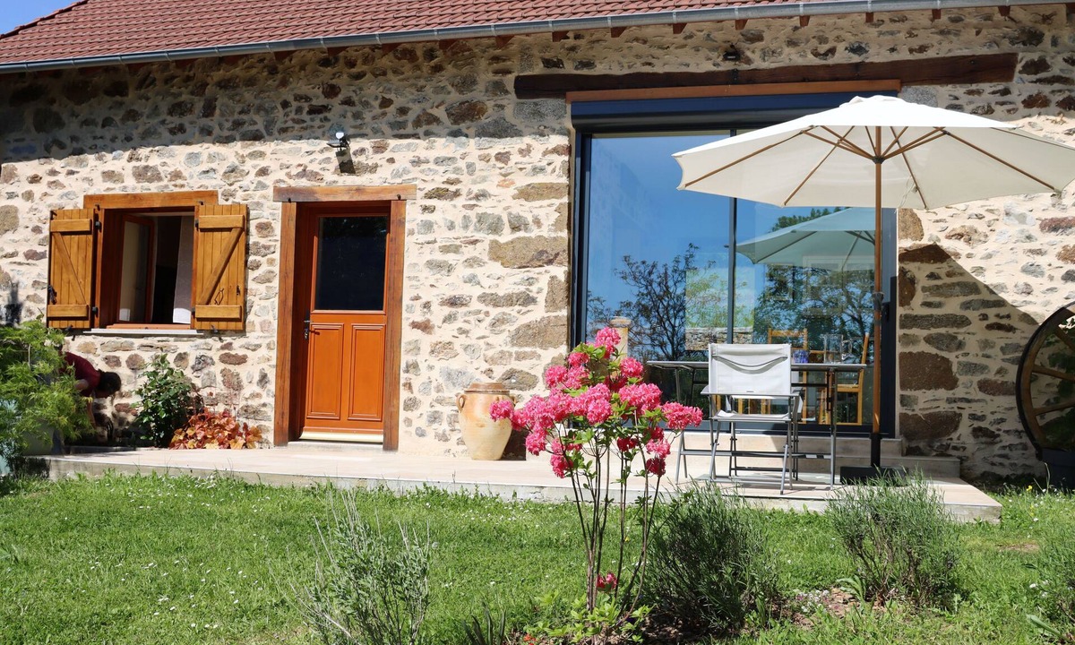 Sussac House | Renovated farmhouse in the heart of nature in the PNR de Millevaches en Limousin