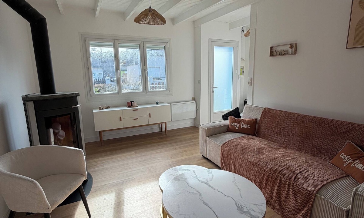 Hauteville-sur-Mer House | Renovated house less than 150m from the beach/enclosed garden