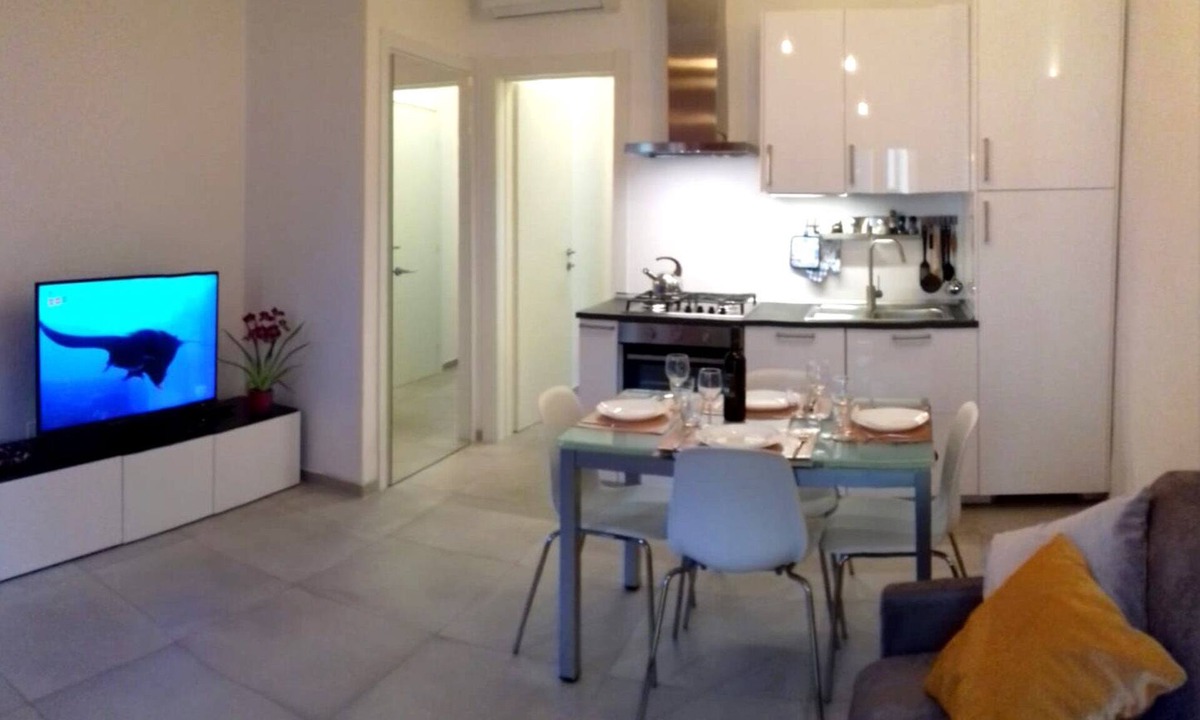 Livorno Apartment | Renovated in the center and a stone's throw from the sea with parking facilities