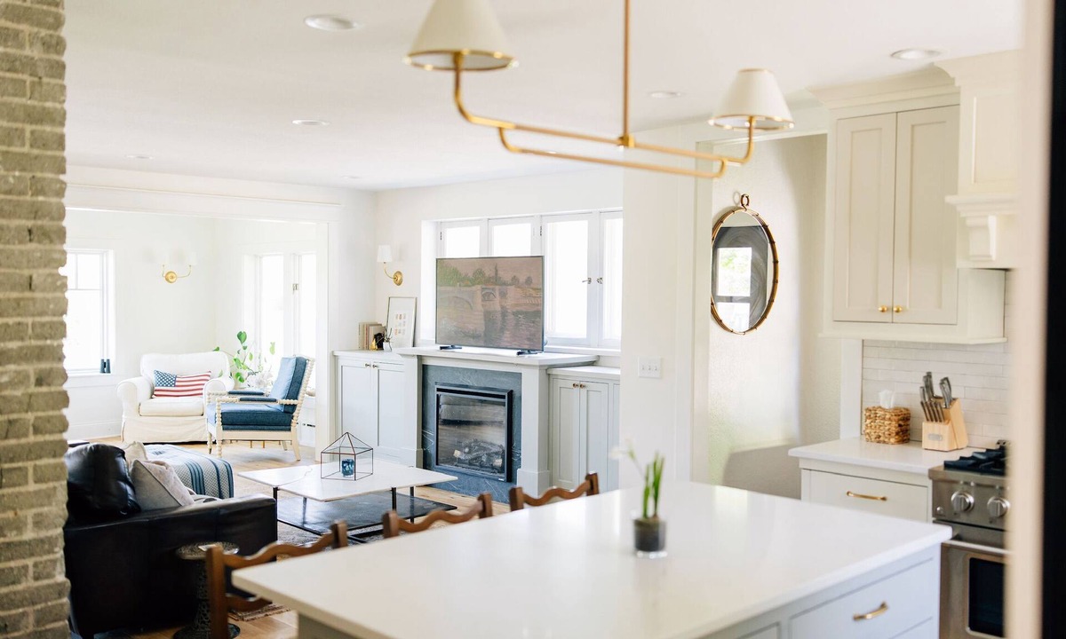 Albert Lea House | Renovated Lakefront Home with Dock and Beach