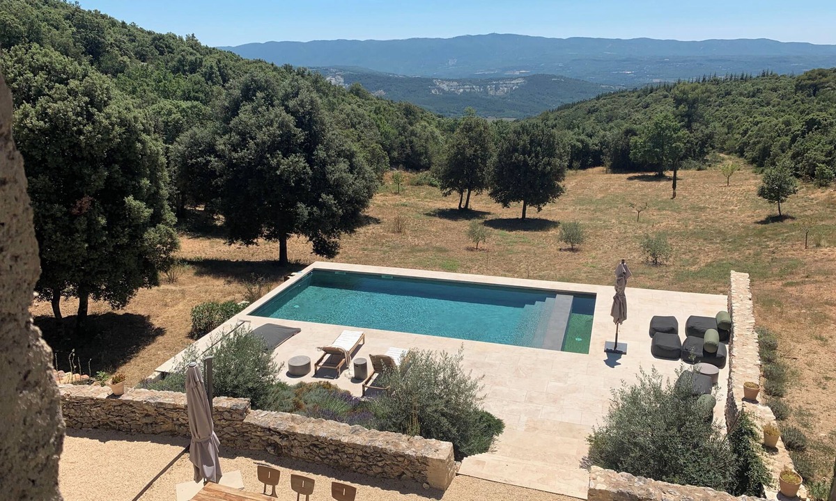Villars Other | Renovated sheepfold with swimming pool in the heart of the Luberon countryside