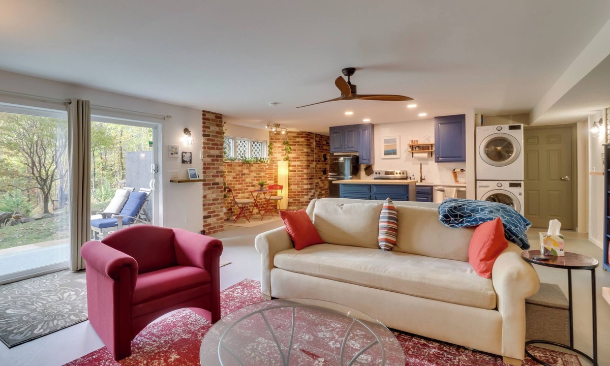 Crozet Apartment | Renovated Studio on 5 Acres - Near Vineyards!