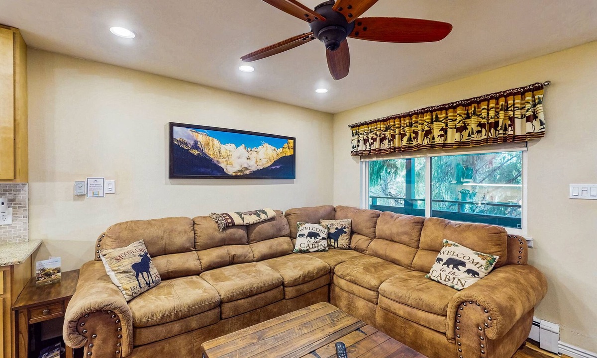 Winter Park Condo | Renovated water-view retreat with hot tub & heated pool