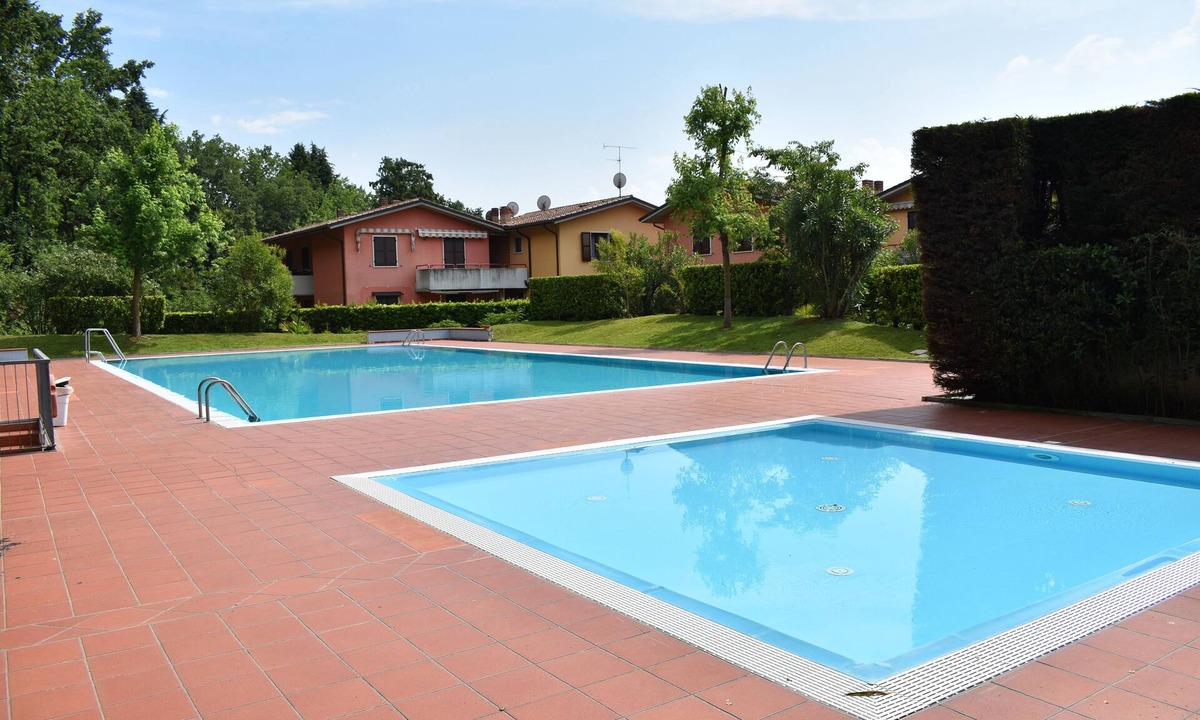 Colà Di Lazise Apartment | Renovierte Wohnung/Pool/TV/Wlan/Garage/Familiy Friendly