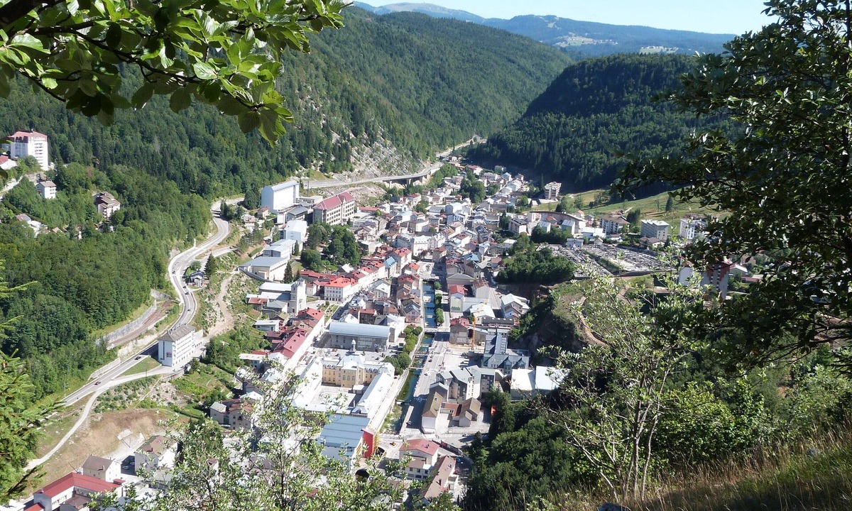 Morez Apartment | RENTAL Appartermrnt MOREZ LES ROUSSES JURA 2 TO 4 PEOPLE
