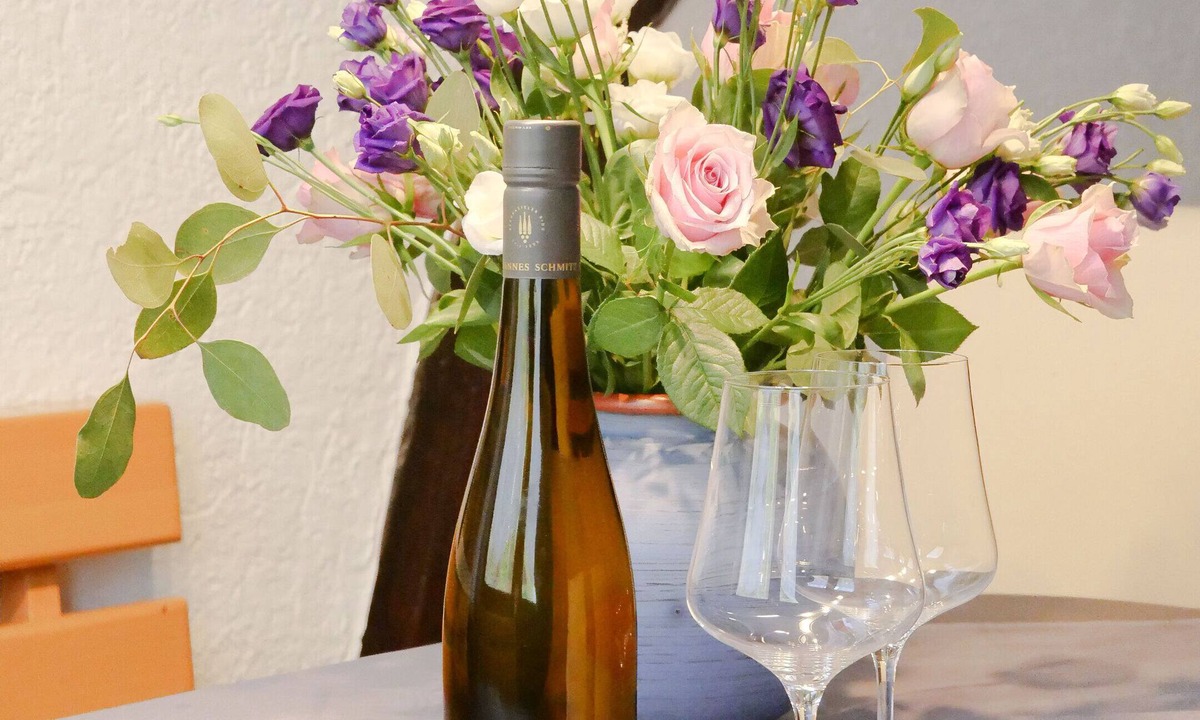 Uerzig Apartment | Rental-Private Bathroom-Vineyard view