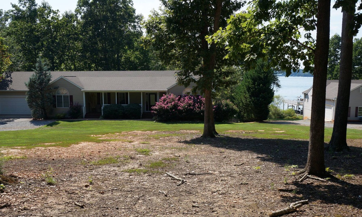 Huddleston House | Reservations blocked. Send inquiry to owner, text, or call for information