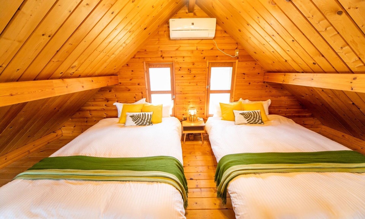 Sumoto House | Reservations not accepted 3 minutes from Keino Matsubara Sumoto City Entire log house rental in - A whole log house in Torikaiura Goshikicho is a rental type/Sumoto Hyōgo