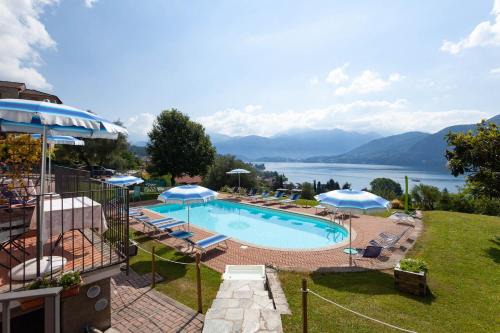 Azzano Apartment | Residence Celeste Lake View Apartments