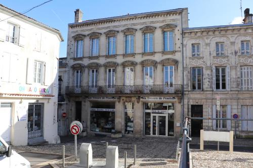 Jonzac Apartment | Residence du marche