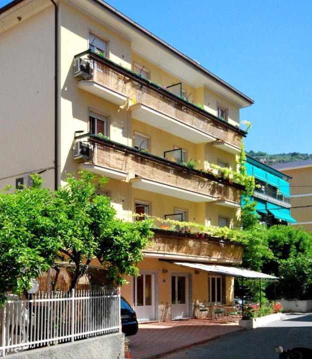 Finale Pia Apartment | Residence Glicini