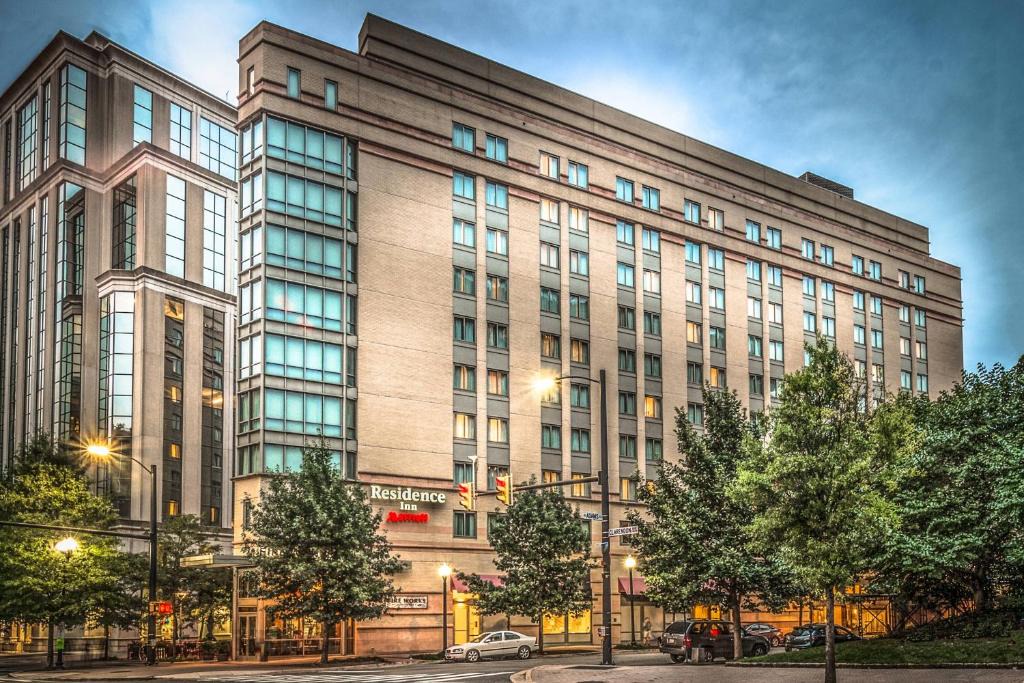 Court House Hotel | Residence Inn Arlington Courthouse