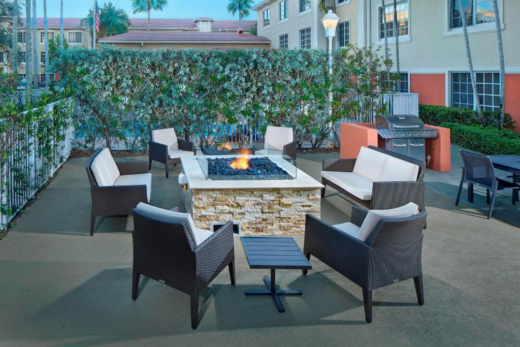 Weston Hotel | Residence Inn by Marriott Fort Lauderdale Weston