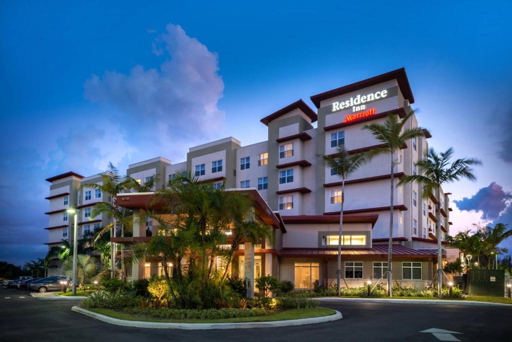 Ludlam Hotel | Residence Inn by Marriott Miami West/FL Turnpike
