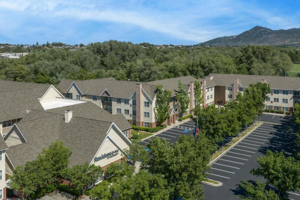 Provo Hotel | Residence Inn by Marriott Provo North University