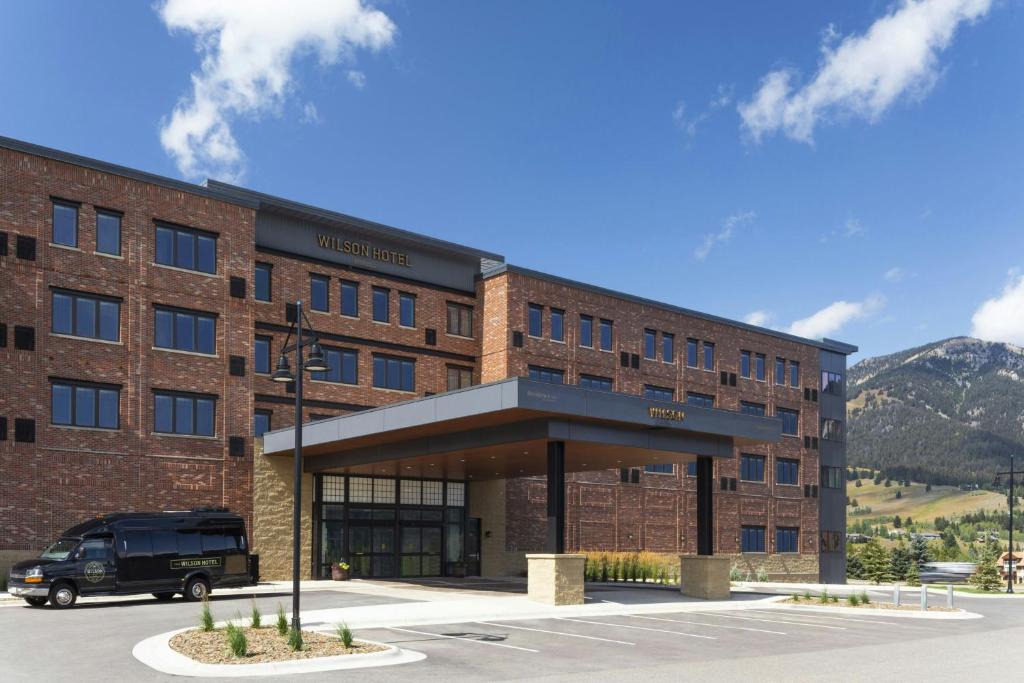 Big Sky Hotel | Residence Inn by Marriott Big Sky/The Wilson Hotel