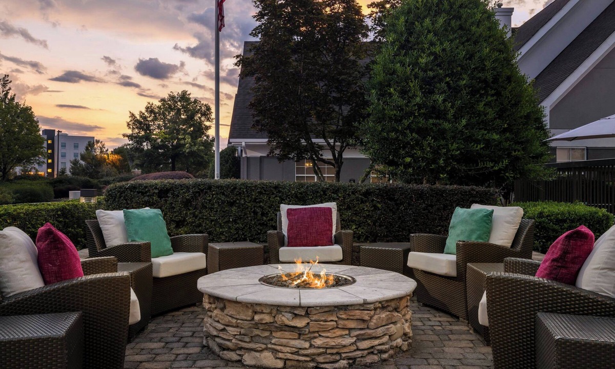 Piper Glen Estates Hotel | Residence Inn by Marriott Charlotte Piper Glen