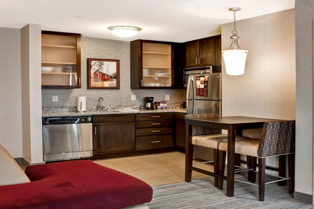 Yardville-Groveville Hotel | Residence Inn by Marriott Hamilton