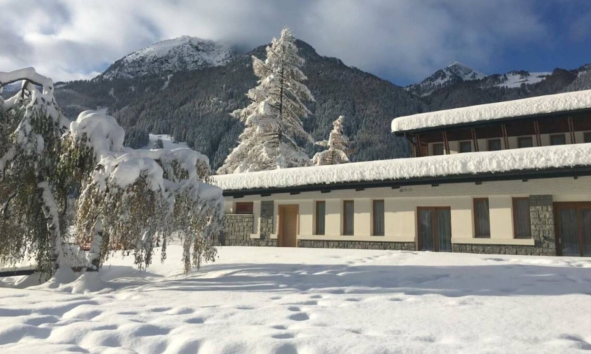 Gressoney-Saint-Jean Apartment | Residence in Gressoney-saint-jean with 1 bedrooms sleeps 6