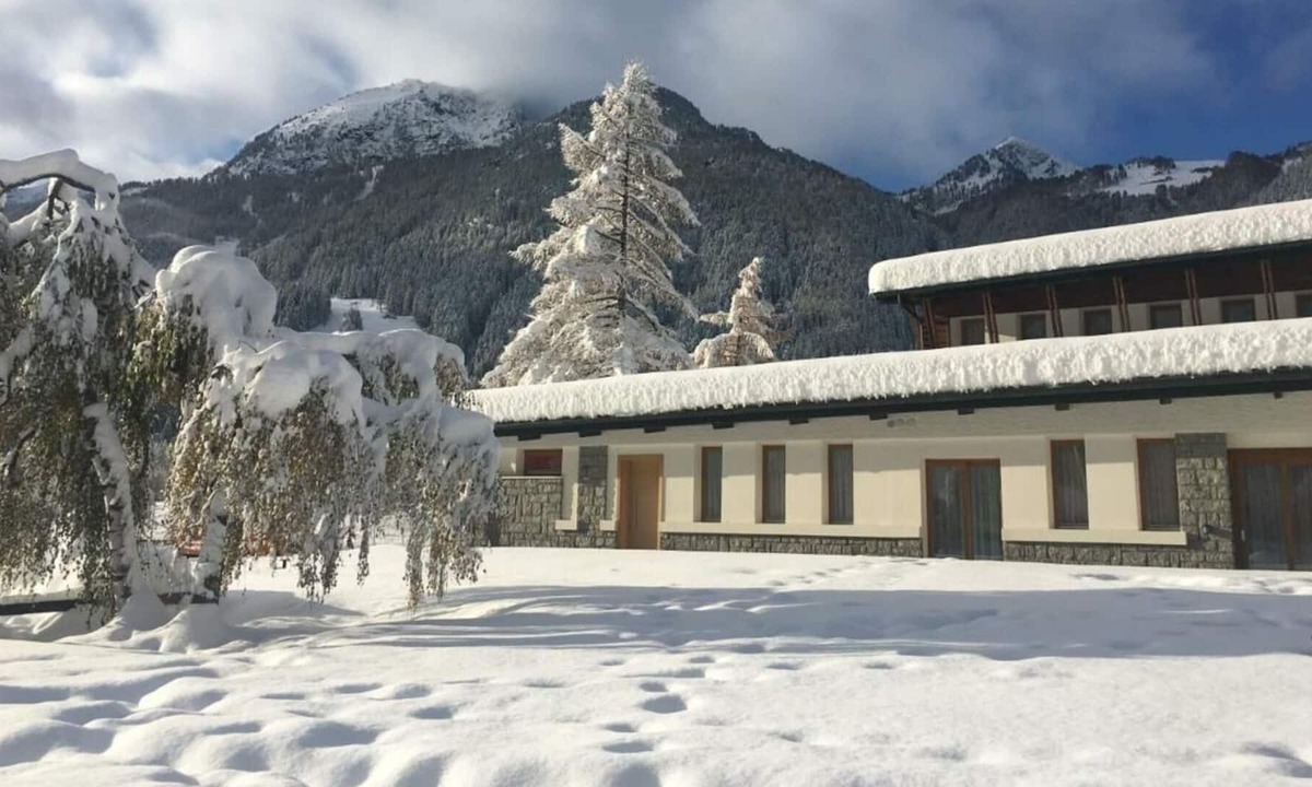 Gressoney-Saint-Jean Apartment | Residence in Gressoney-saint-jean with 2 bedrooms sleeps 6