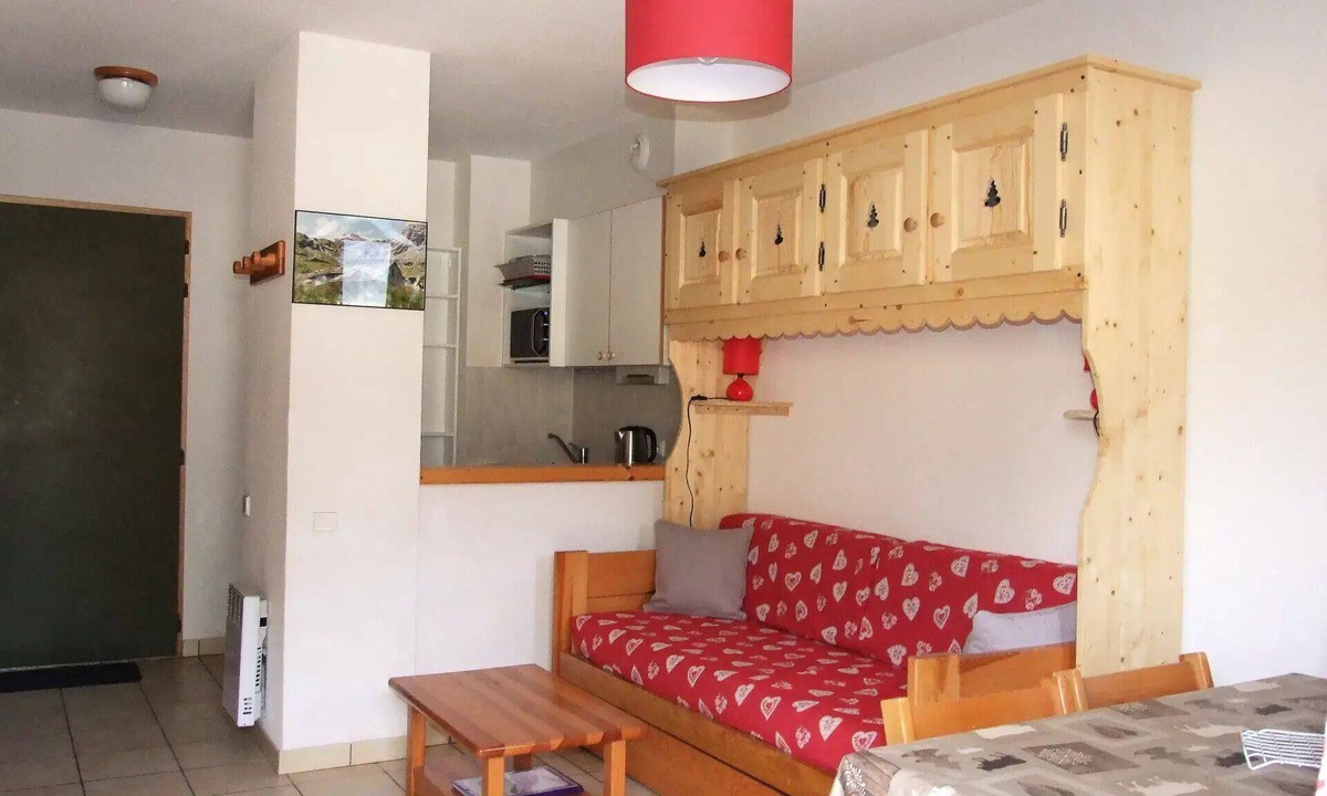 Termignon Apartment | Residence Le Petit Mont Cenis - 2 Rooms for 4 People