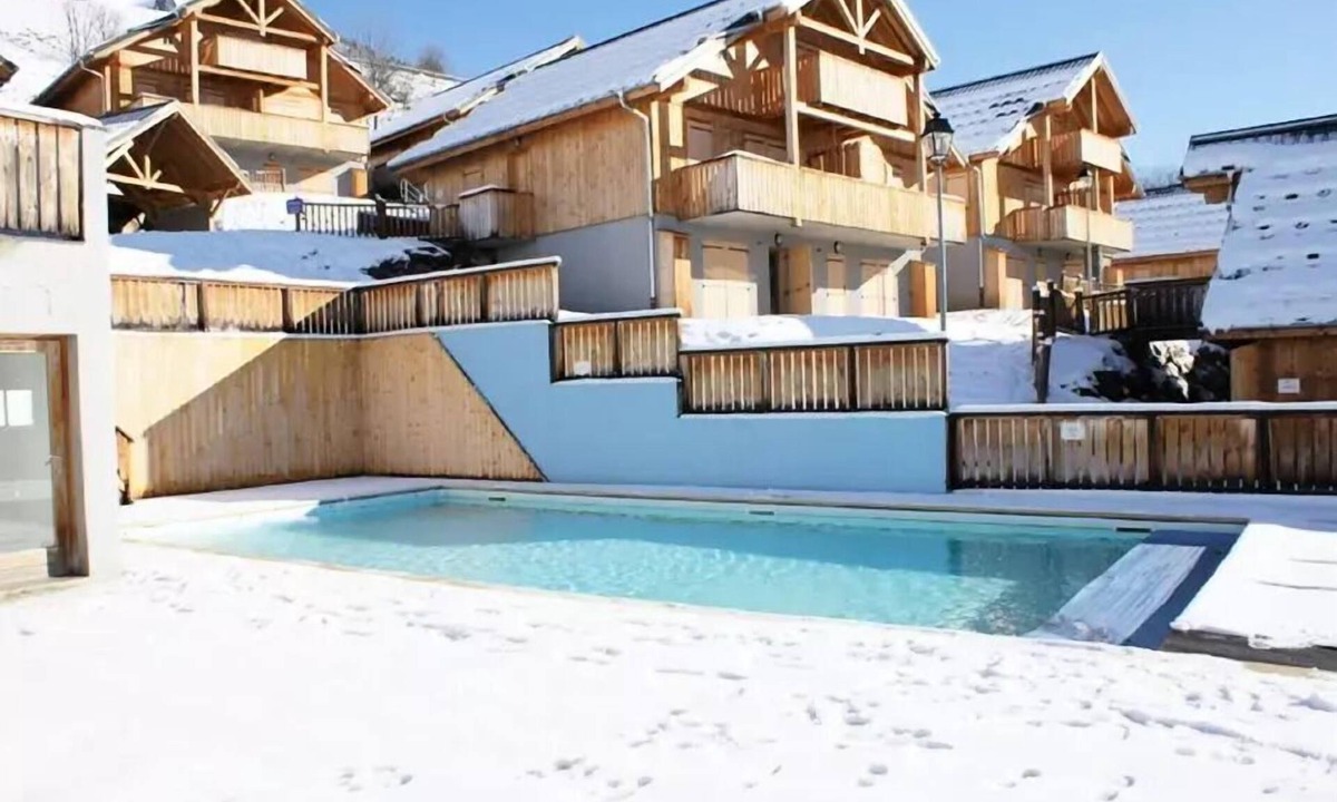 Saint-Jean-d'Arves Apartment | Residence Les Ecourts - Apartment 32m2, 4 people in quiet residence