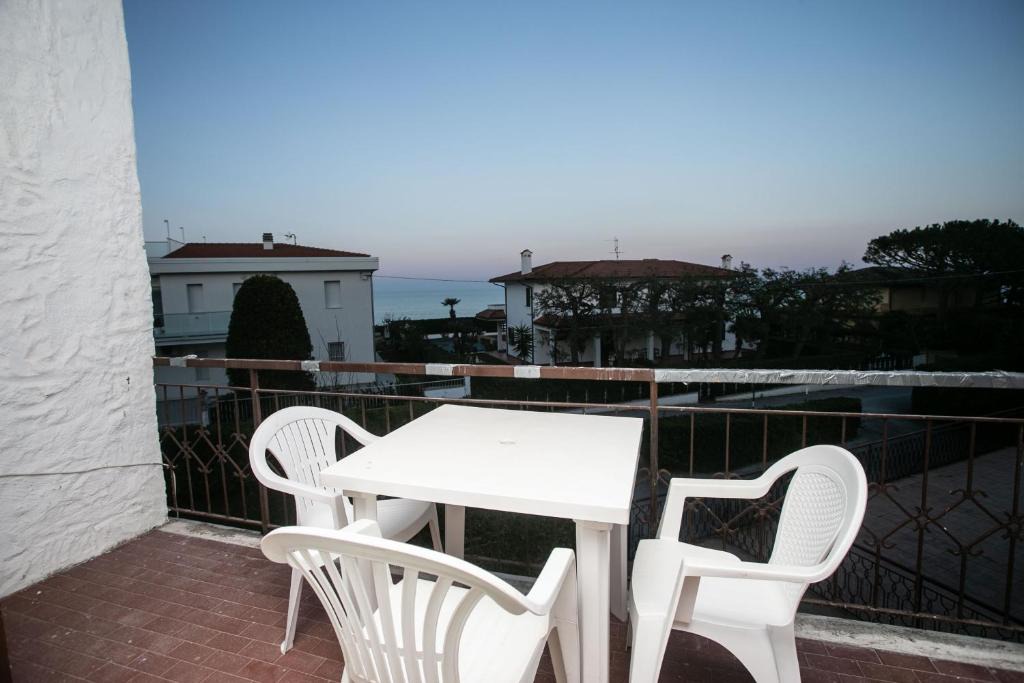 Marcelli Apartment | Residence MARE VERDE - Interno 23-15