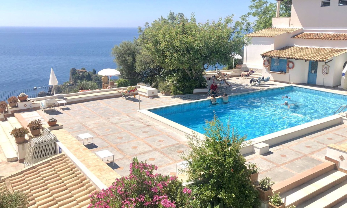 Mazzaro House | Residence Terra Rossa