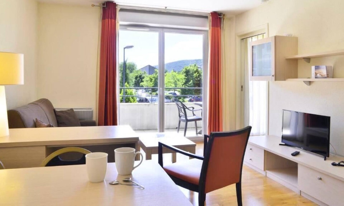 Divonne-les-Bains Apartment | Residence Villa Du Lac *** - 2 Rooms 4 People