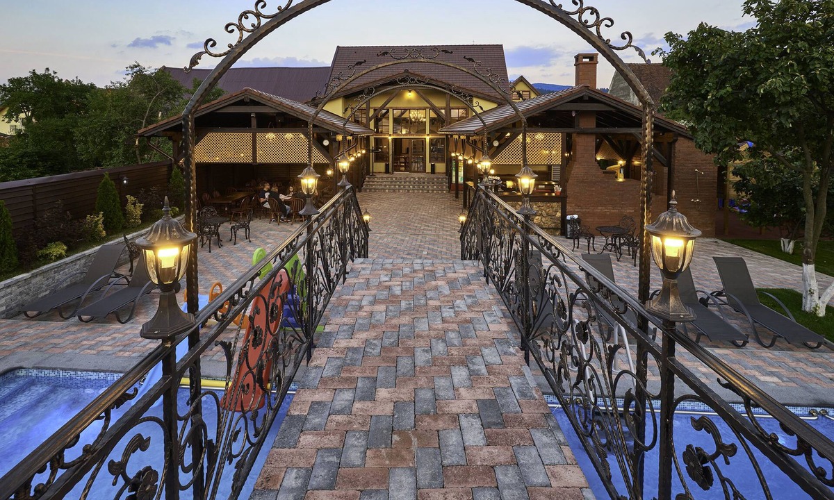 Vladeni Hotel | Resort Ambient