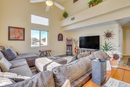 Mesquite House | Resort Pool & Spa Access: Mesquite Condo!