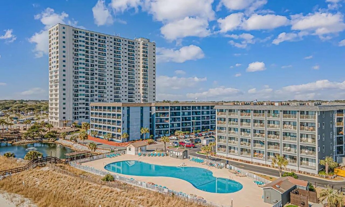 Myrtle Beach Condo | Rest & Relax - Beachfront Resort