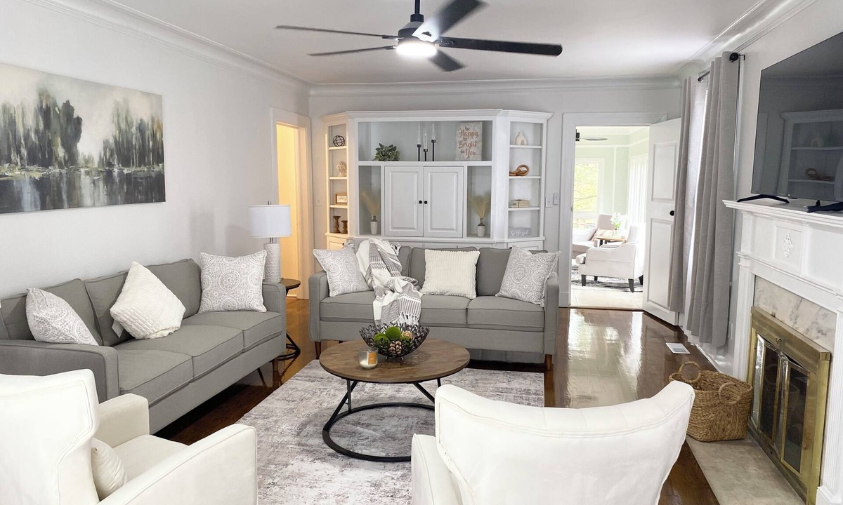 Columbus House | Rest, Relax, Repeat! Clean, Convenient and Comfortable!