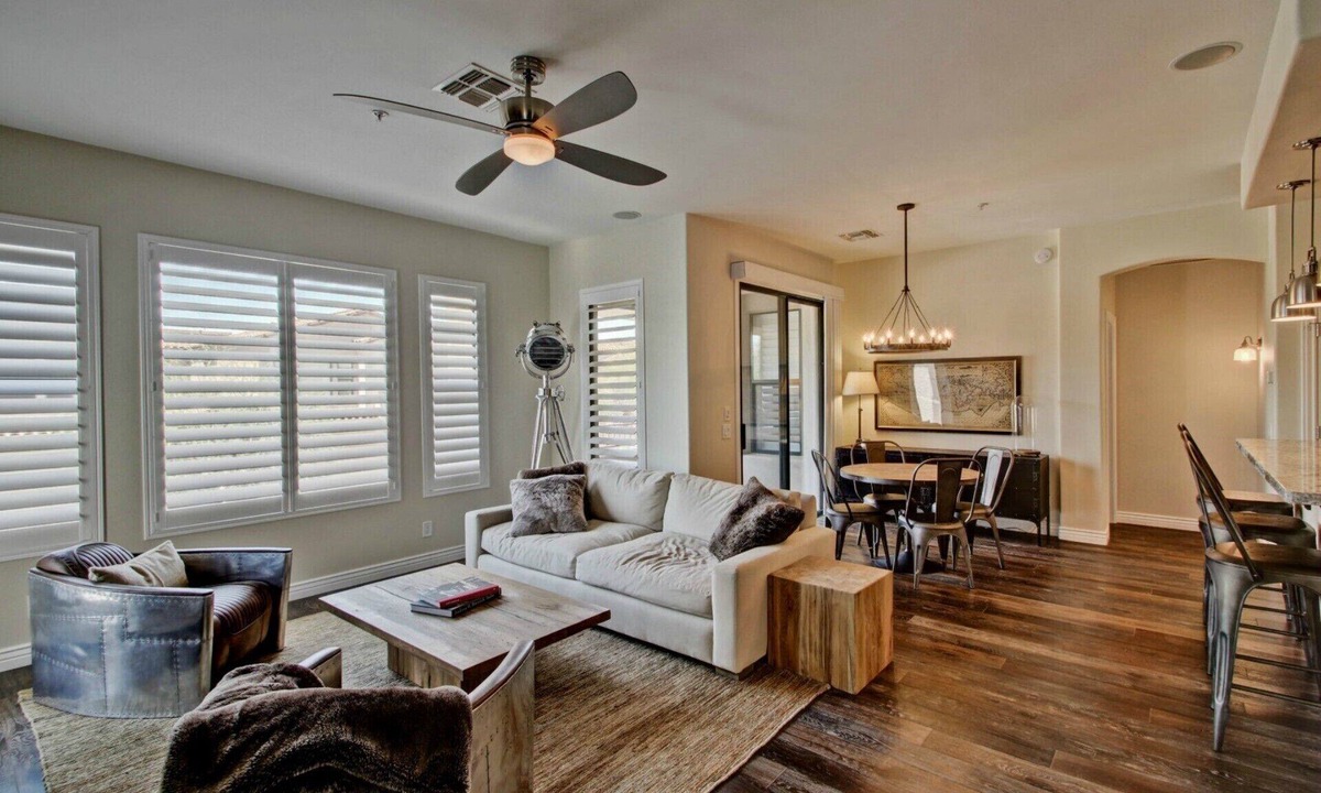 Talon Retreat House | Restoration Hardware furnishings! Located in the heart of North Scottsdale