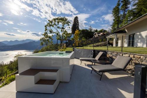 Regoledo Apartment | Retrait Lake Como Private Design Retreat with Lake View