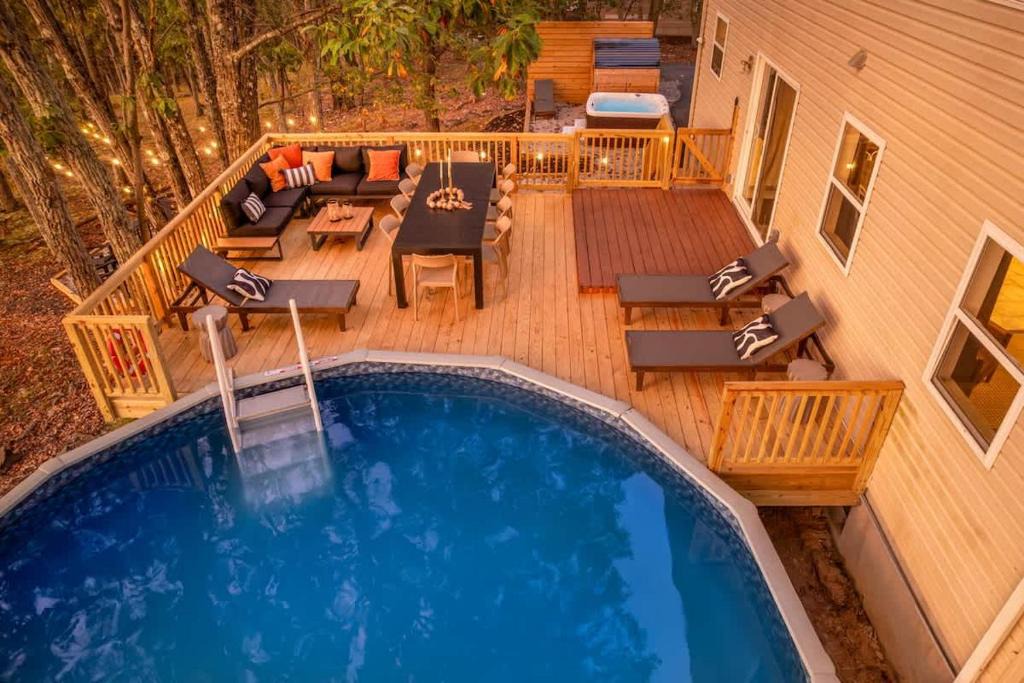 East Stroudsburg House | Retreat HotTub FirePit Sauna GameRm Pool Playroom